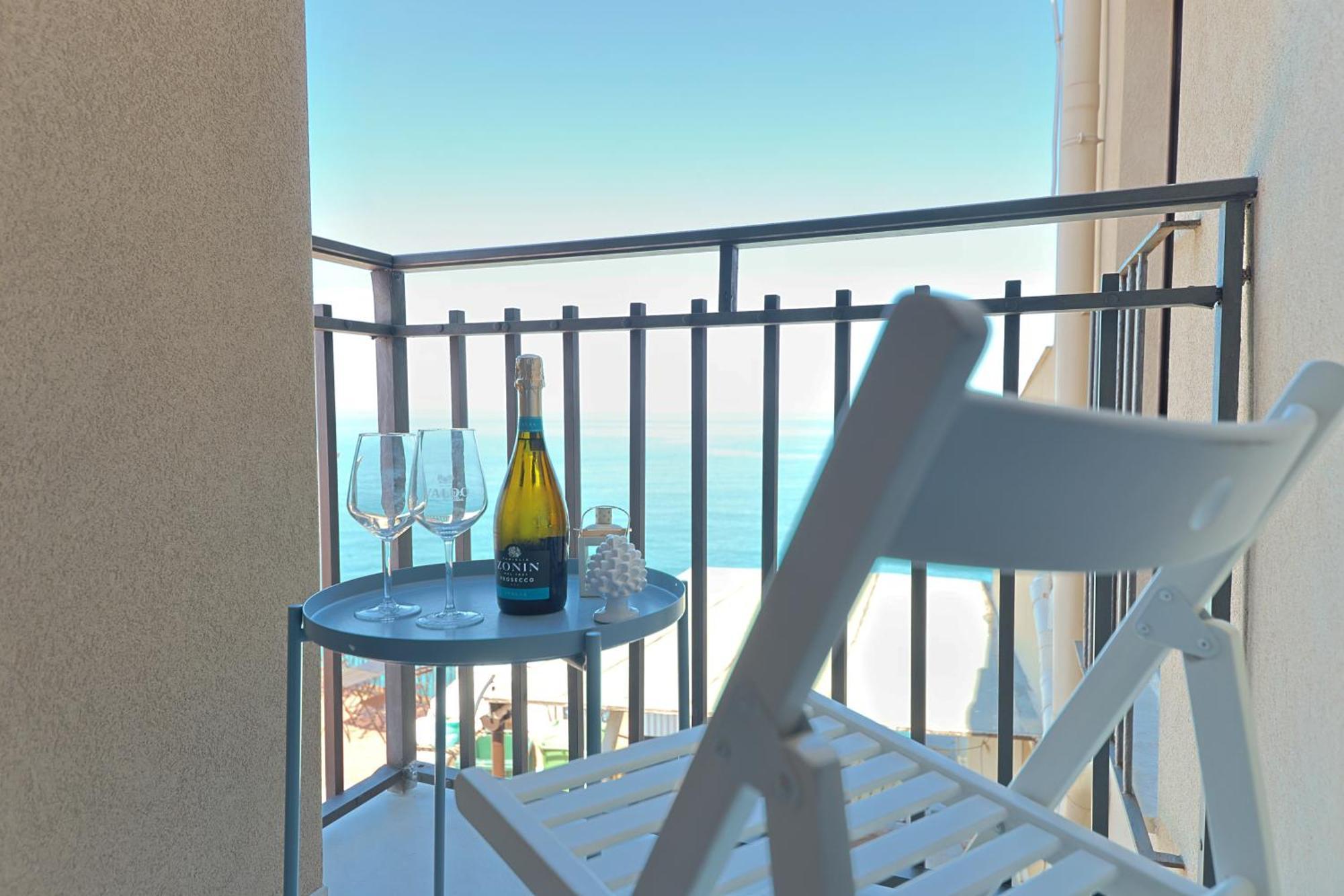 Casanova Rooms And Apartment To Rent Cefalù Exteriér fotografie