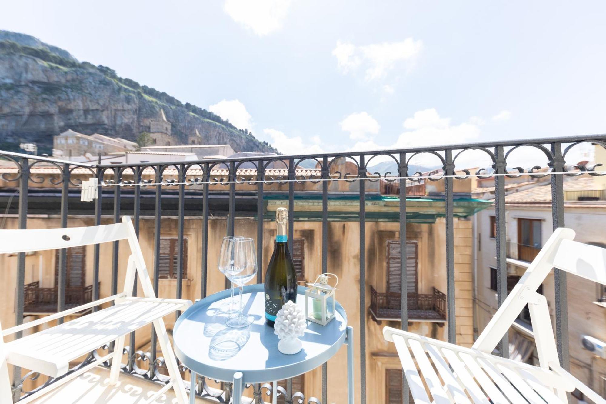 Casanova Rooms And Apartment To Rent Cefalù Exteriér fotografie
