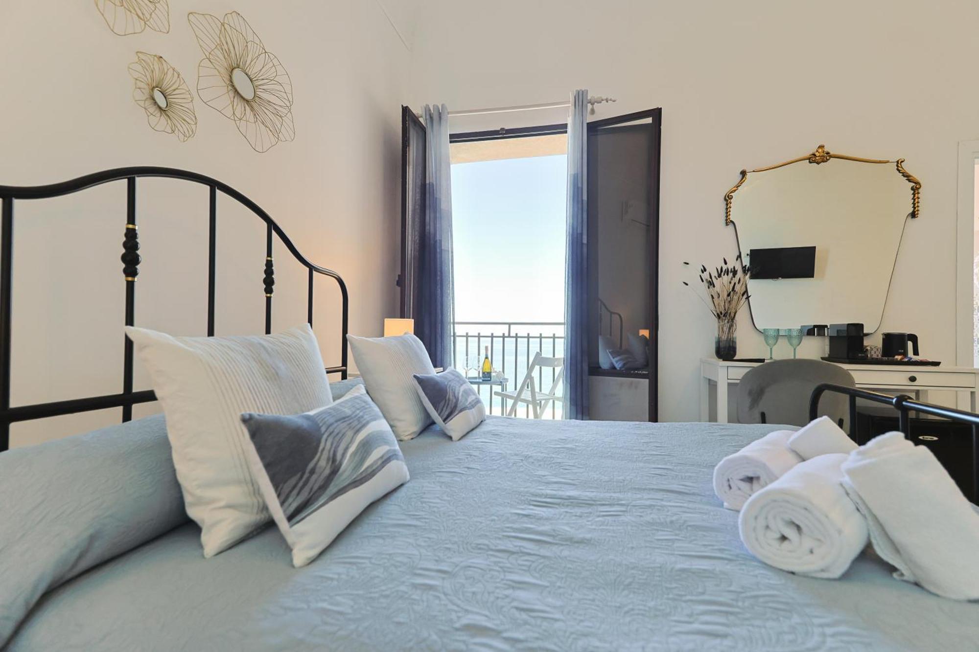 Casanova Rooms And Apartment To Rent Cefalù Exteriér fotografie