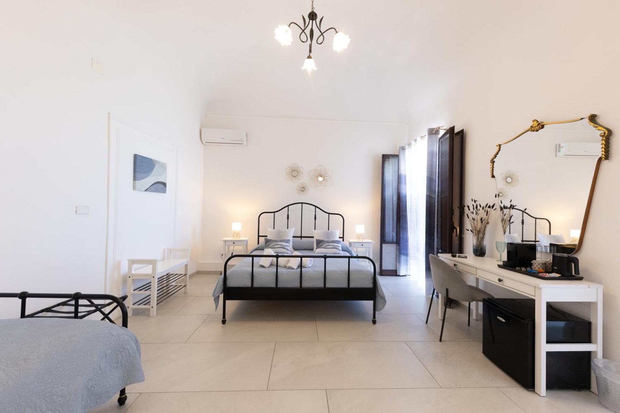 Casanova Rooms And Apartment To Rent Cefalù Exteriér fotografie