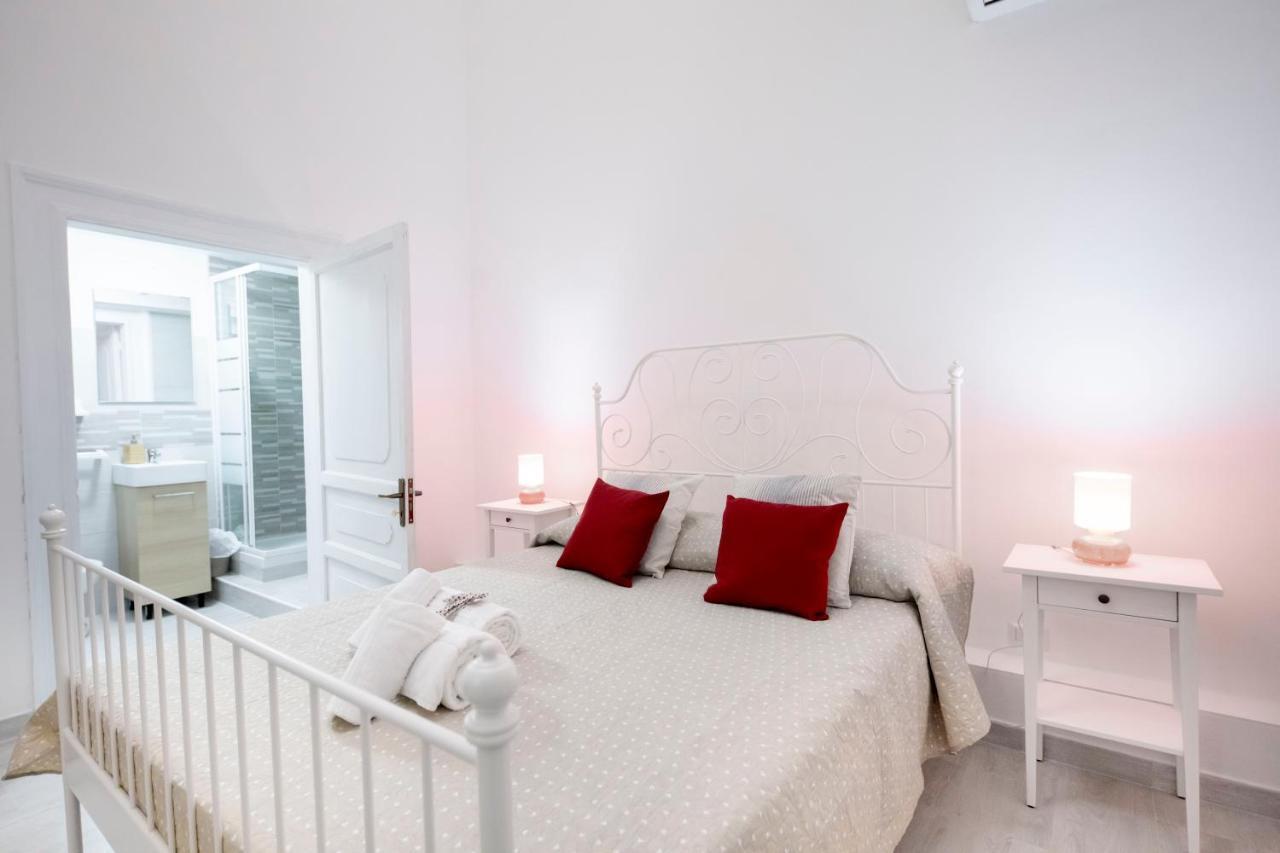 Casanova Rooms And Apartment To Rent Cefalù Exteriér fotografie
